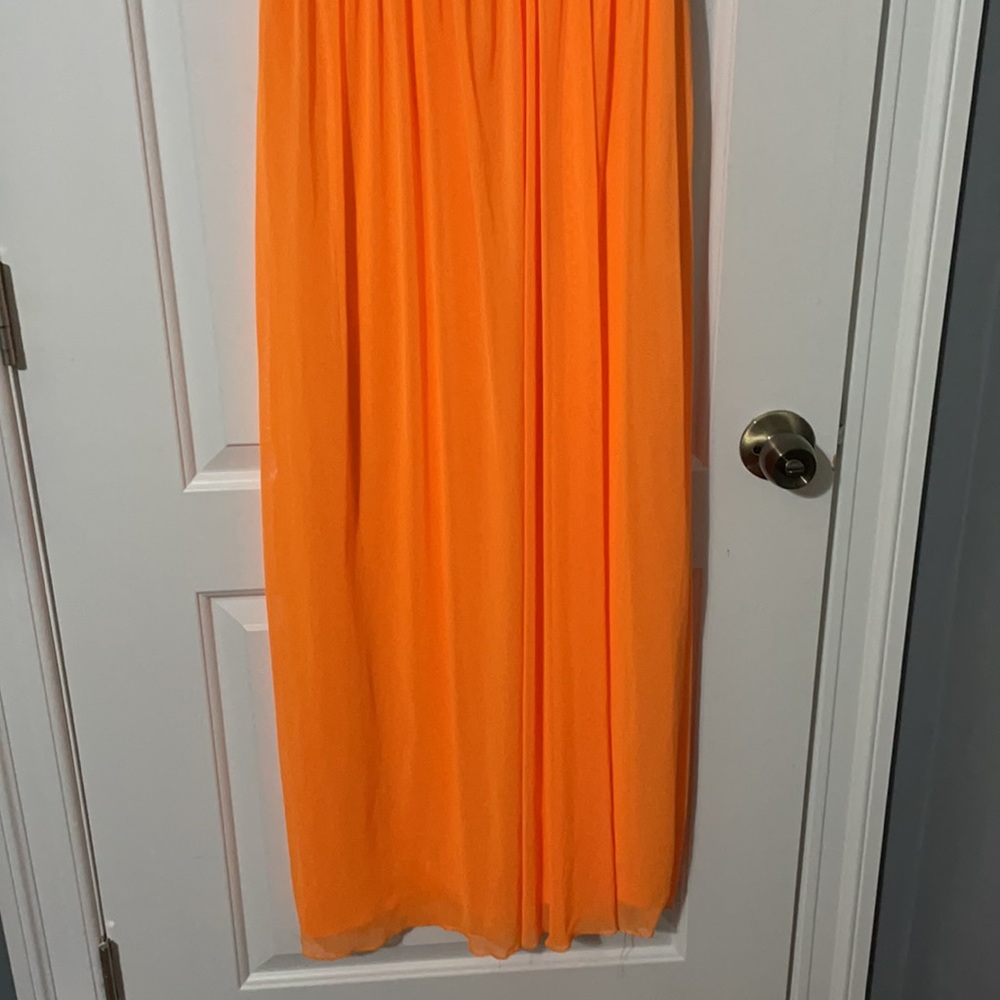 PROM DRESS - Picture 2 of 5